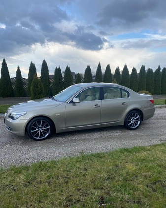 BMW Seria 5 cena 27000 przebieg: 147000, rok produkcji 2008 z Skaryszew małe 232